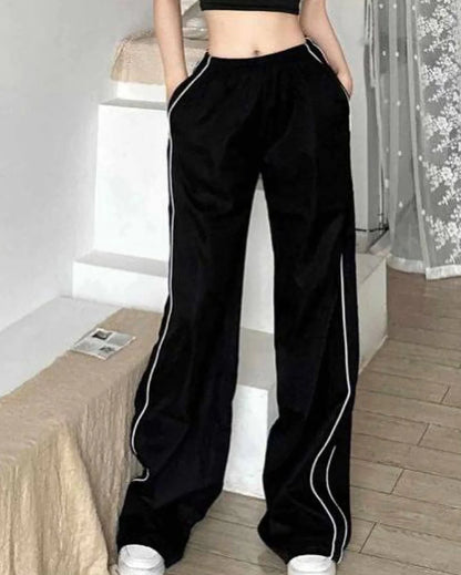 SLUGTERA Wide Leg Women’s Joggers in Black – Stylish and Comfortable